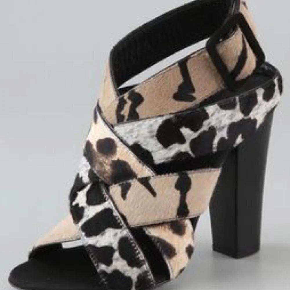 Giuseppe Zanotti / Alien Dubai Pony sandal Crisscross Heel Animal Print 38.5